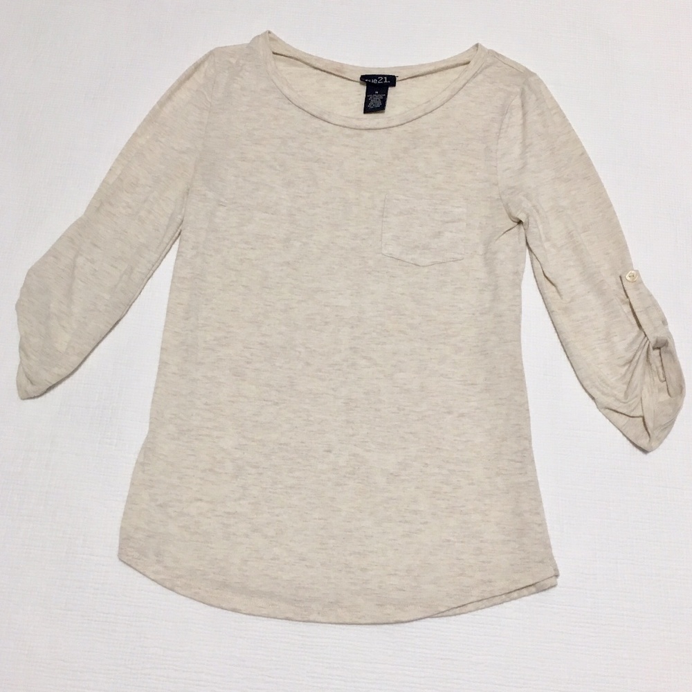 🌻 Rue21 Tee Long Sleeve Cream Medium